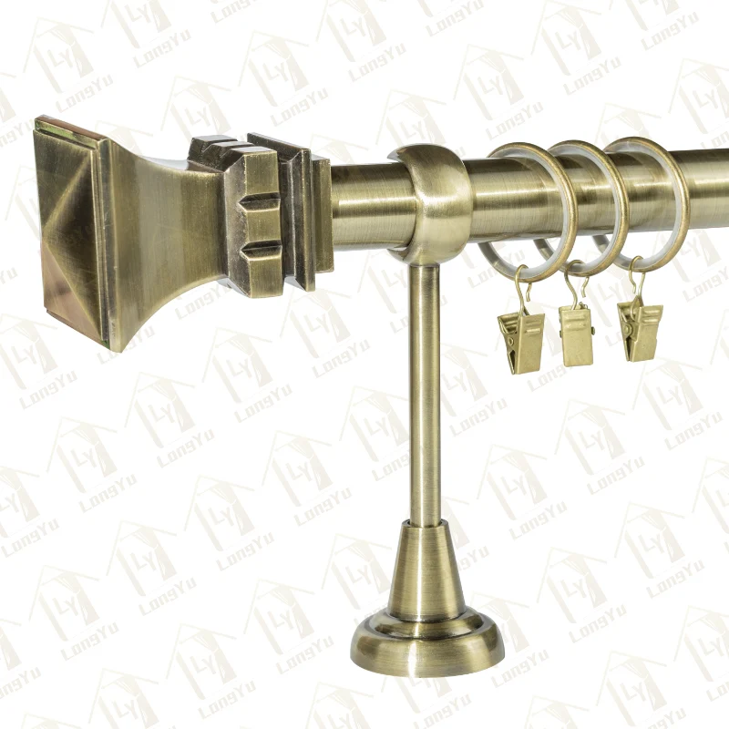 Embout de rideau en laiton antique
