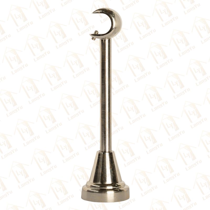 Accrocher les supports de rideaux